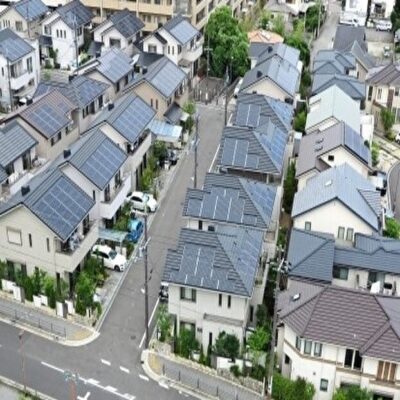 太陽光発電に適した屋根の形状、屋根材はあるか？